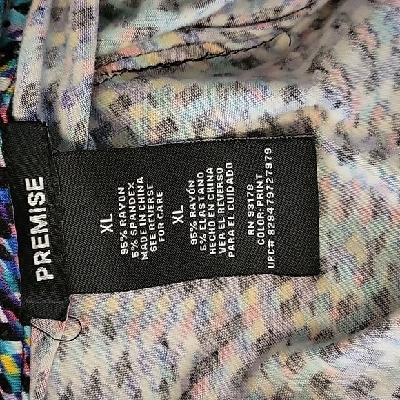 PREMISE Colorful Rainbow Optical Illusion Zigzag Chevron Tunic - Picture 5 of 8